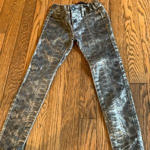 Girls size 5 joes snake skin print metallic, adjustable waist, not sold anymore!